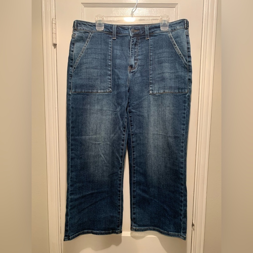 Kan Can Selene Mid Rise Crop Wide Leg Jeans - Picture 3 of 15